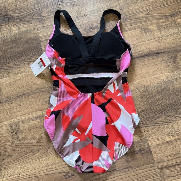 NIKE Colorful Leaf Print Swimsuit - Picture 2 of 4